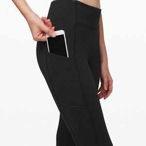 Black Lululemon Pants! Speed Up Crop